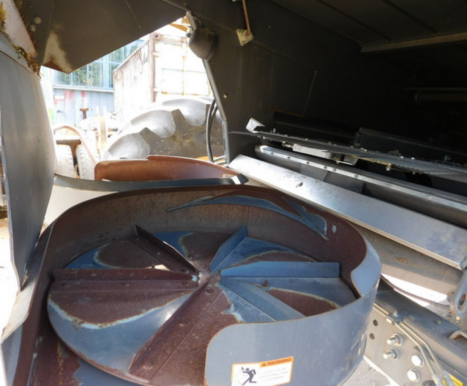 Oldtimer-Mähdrescher des Typs Caterpillar Lexion 580R, Neumaschine in Харків (Bild 5)