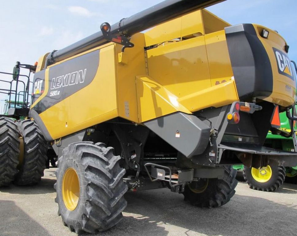 Oldtimer-Mähdrescher des Typs Caterpillar Lexion 580R, Neumaschine in Харків (Bild 3)