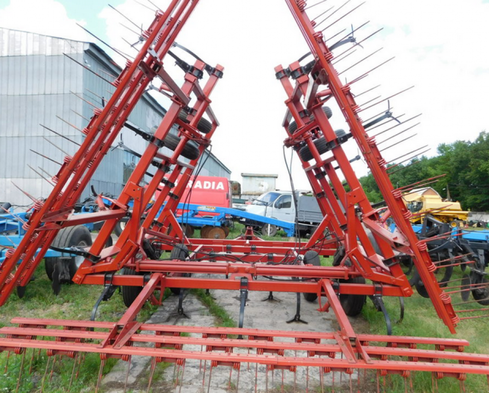 Kartoffelpflegetechnik des Typs Case IH 4900,  in Харків (Bild 1)