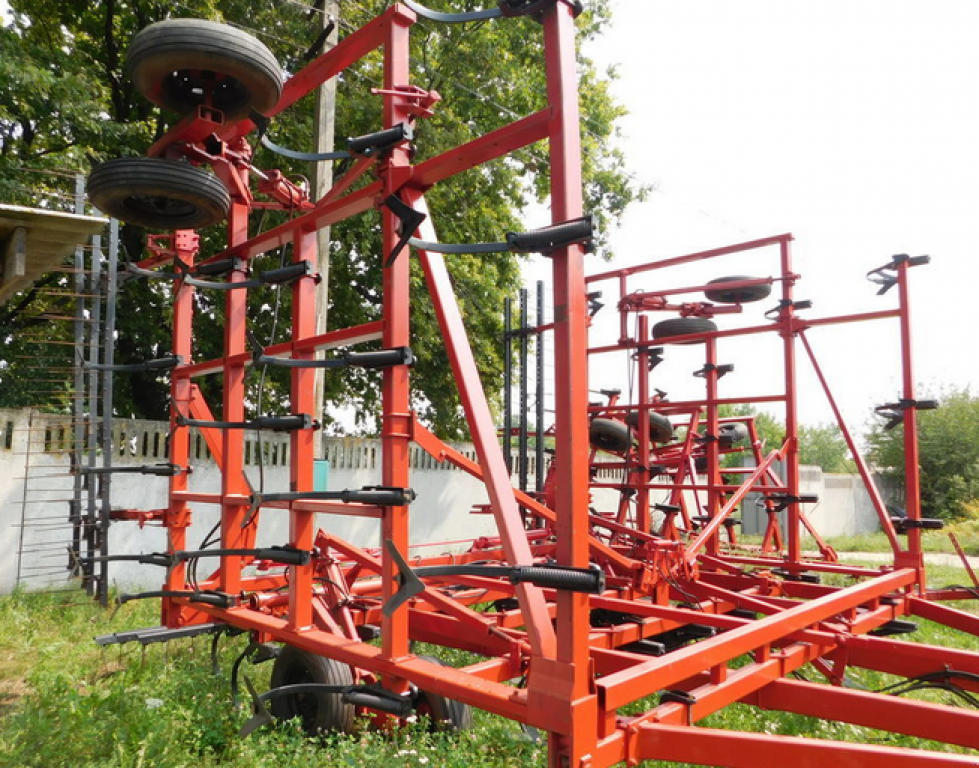 Kartoffelpflegetechnik des Typs Case IH 4900,  in Харків (Bild 3)
