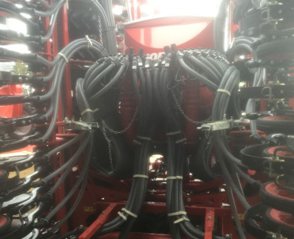 Sämaschine des Typs Horsch Pronto 9DC JFK,  in Золочів (Bild 8)