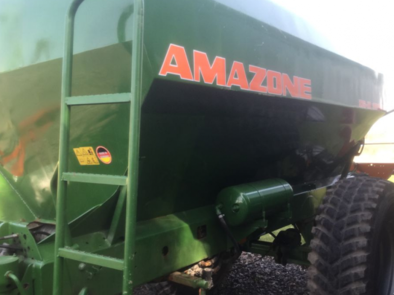 Sandstreuer & Salzstreuer des Typs Amazone ZG-B 10001,  in Золочів (Bild 1)