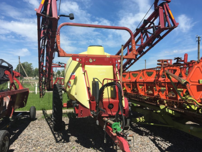 Weinbauspritze des Typs Hardi Navigator 4000L,  in Золочів (Bild 1)