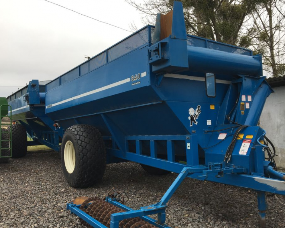 Überladewagen des Typs Kinze 840,  in Золочів (Bild 1)