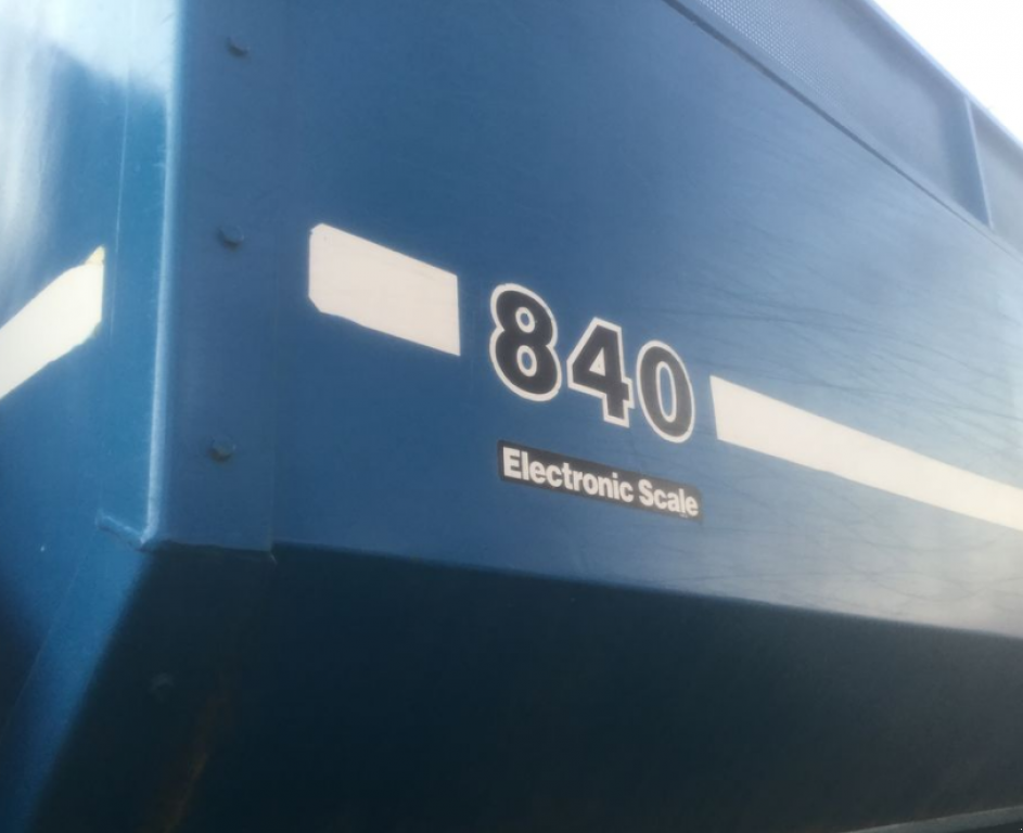 Überladewagen des Typs Kinze 840,  in Золочів (Bild 2)