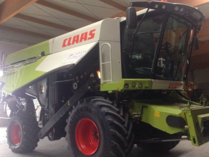 Oldtimer-Mähdrescher des Typs CLAAS Lexion 760, Neumaschine in Золочів (Bild 1)