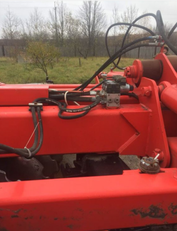 Wiesenegge des Typs Gregoire-Besson DXRV-6,  in Золочів (Bild 3)