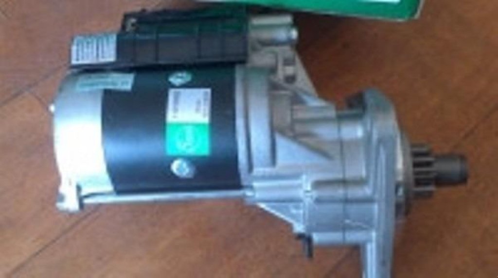 Oldtimer-Traktor des Typs Belarus Беларус-80, Neumaschine in Овідіополь (Bild 5)