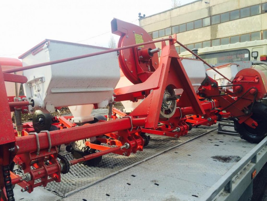 Sämaschine des Typs CHERVONA ZIRKA УПС-6,  in Кіровоград (Bild 3)