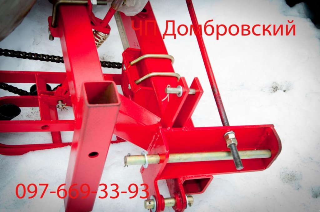 Gareeggenfelder des Typs CHERVONA ZIRKA УПС-8,  in Кіровоград (Bild 2)