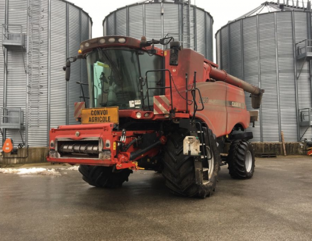 Oldtimer-Mähdrescher des Typs Case IH Axial Flow 8230, Neumaschine in Вінниця (Bild 4)