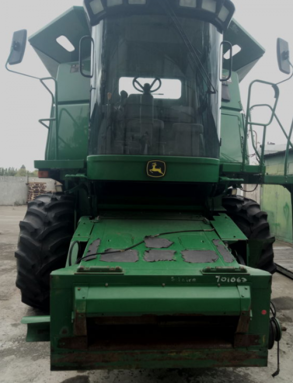 Oldtimer-Mähdrescher des Typs John Deere 9650 STS, Neumaschine in Київ (Bild 4)