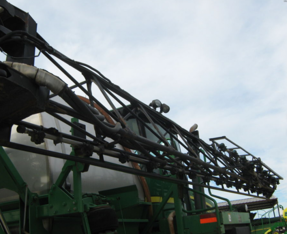 Selbstfahrspritze des Typs John Deere 4830, Neumaschine in Київ (Bild 9)