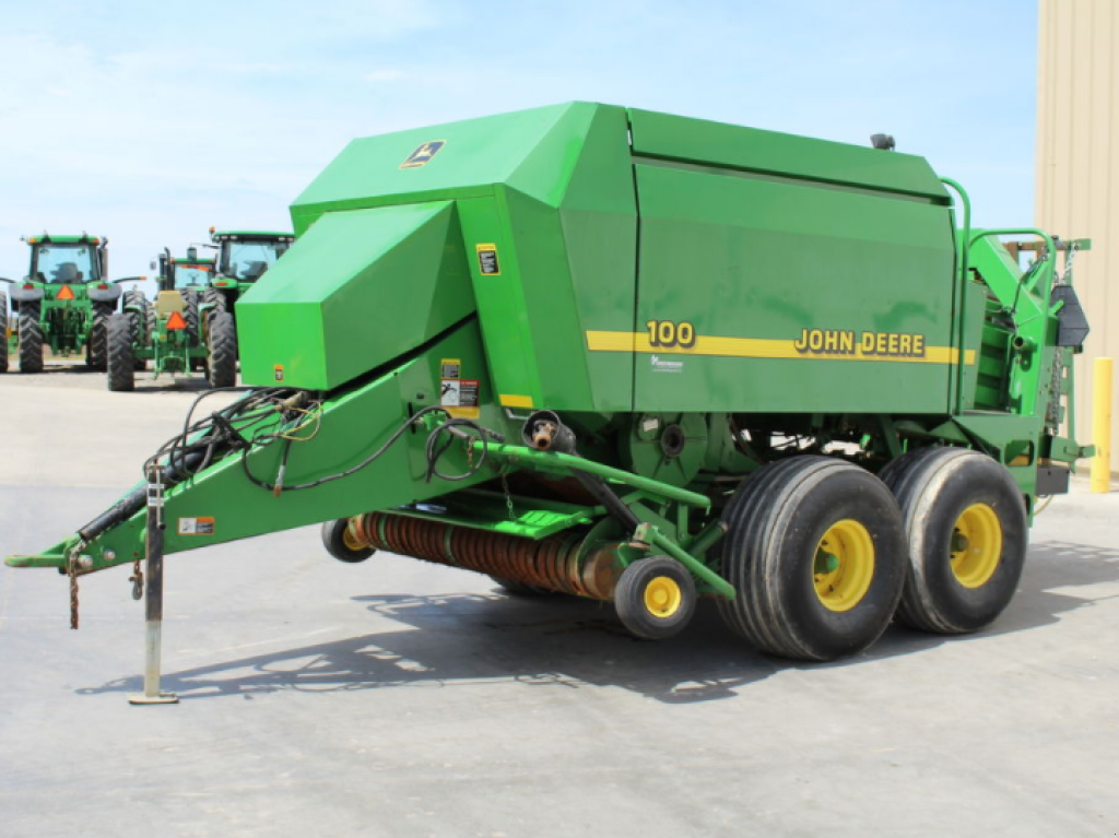Hochdruckpresse des Typs John Deere 100,  in Київ (Bild 3)