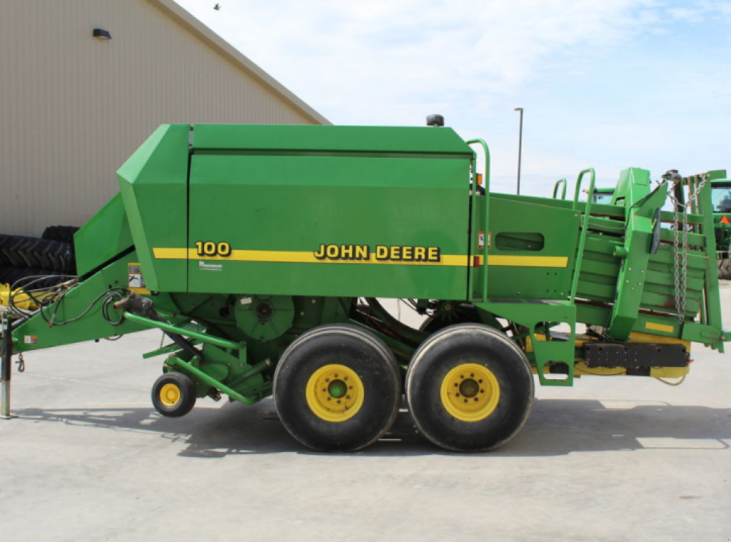 Hochdruckpresse des Typs John Deere 100,  in Київ (Bild 8)