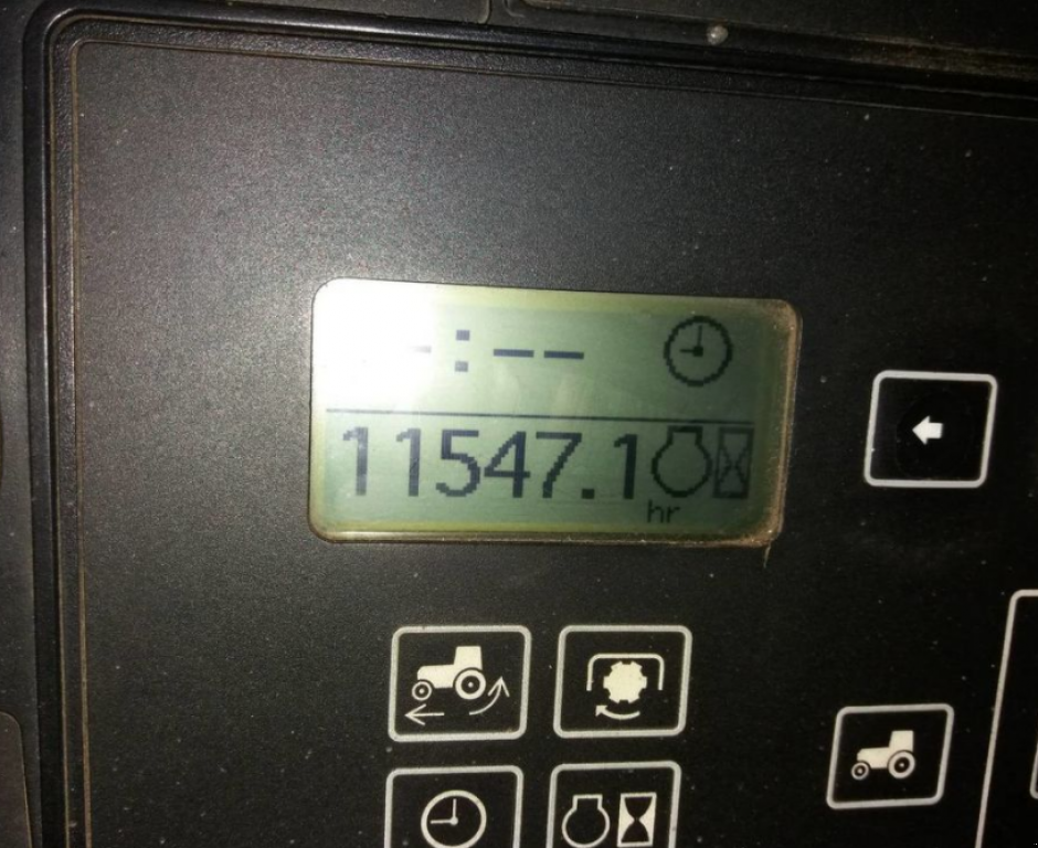 Oldtimer-Traktor des Typs John Deere 8430, Neumaschine in Київ (Bild 7)