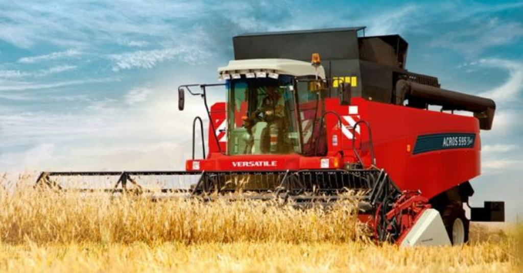 Oldtimer-Mähdrescher des Typs Versatile Acros 595 Plus, Neumaschine in Київ (Bild 1)