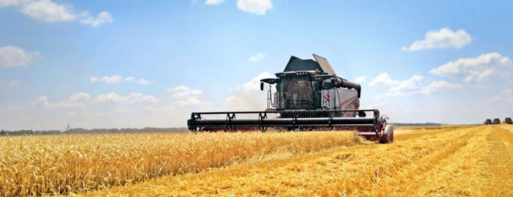 Oldtimer-Mähdrescher des Typs Versatile RSM 161, Neumaschine in Київ (Bild 1)