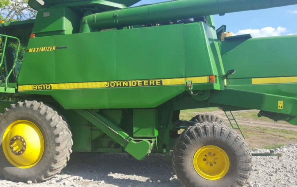 Oldtimer-Mähdrescher des Typs John Deere 9610, Neumaschine in Запоріжжя (Bild 6)