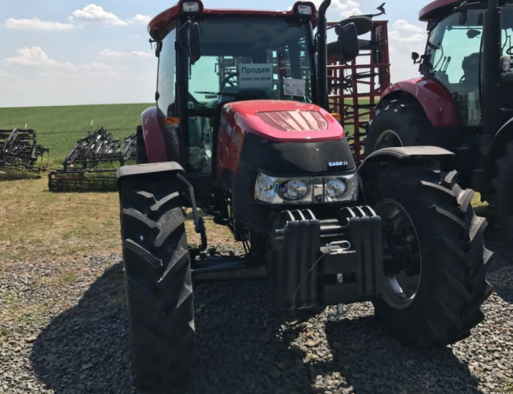 Oldtimer-Traktor des Typs Case IH Farmall 110 JX, Neumaschine in Хмельницький (Bild 1)