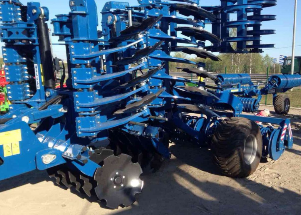 Wiesenegge des Typs Rolmako U-671 Pro,  in Київ (Bild 5)