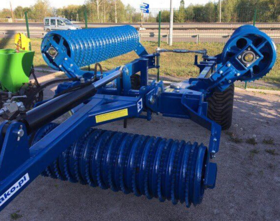 Walze des Typs Rolmako 6 M,  in Київ (Bild 2)