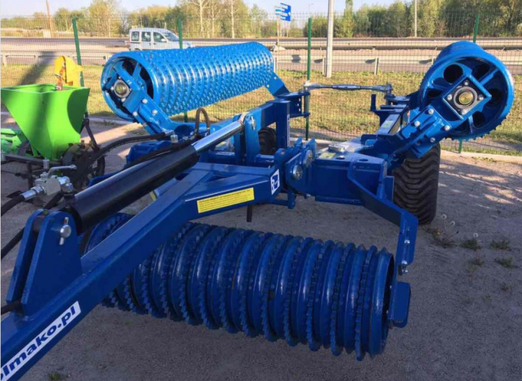 Walze des Typs Rolmako 6 M,  in Київ (Bild 5)