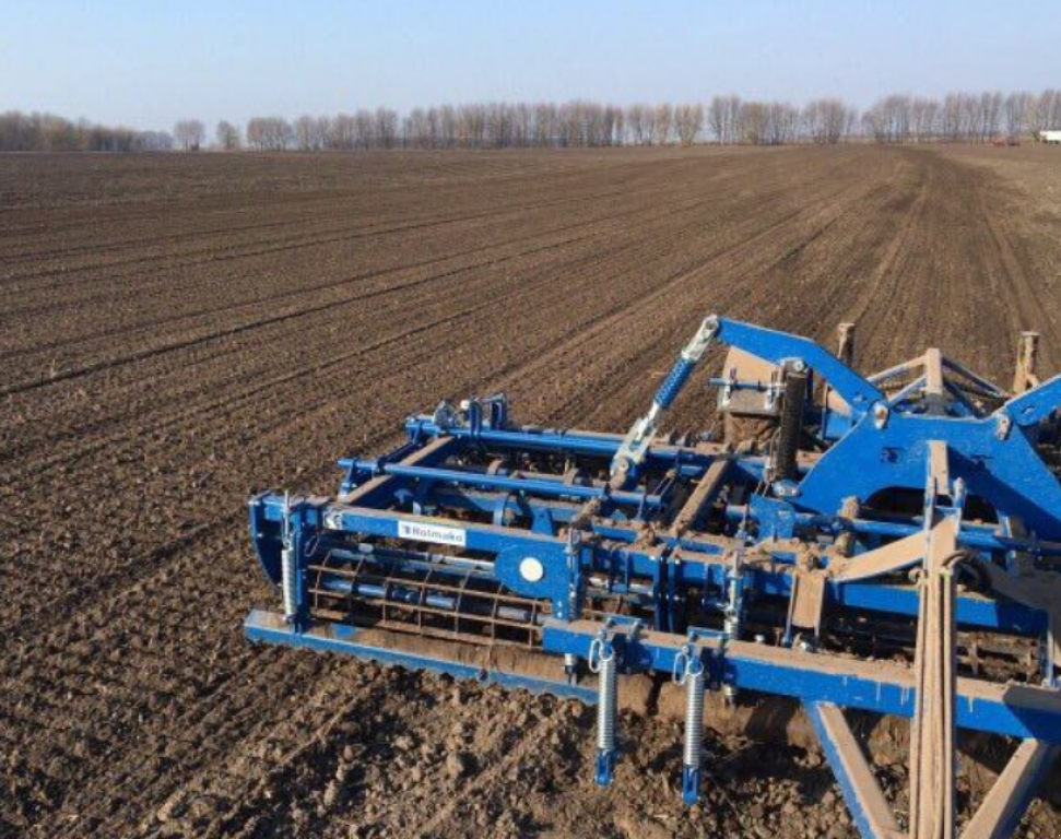 Kartoffelpflegetechnik des Typs Rolmako U-684,  in Київ (Bild 7)