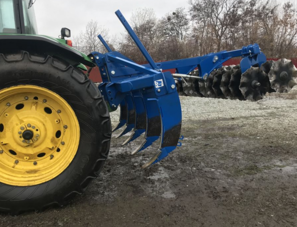 Spatenpflug des Typs Rolmako U-602-1,  in Київ (Bild 3)