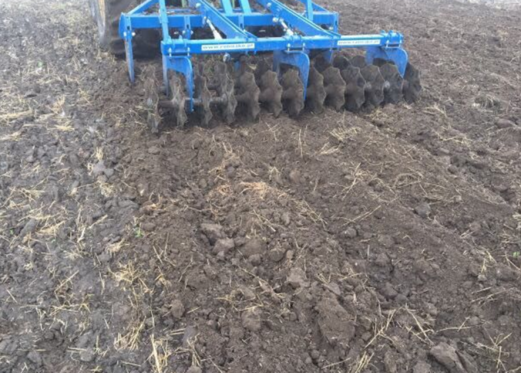 Spatenpflug des Typs Rolmako U-602-1,  in Київ (Bild 7)