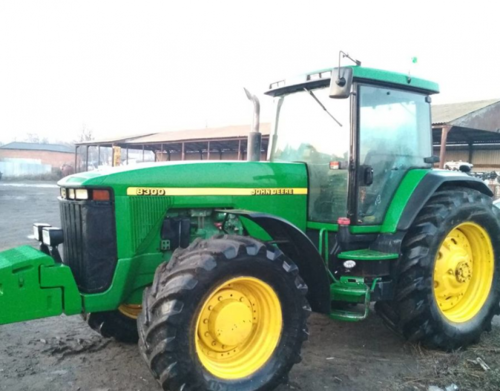 Oldtimer-Traktor des Typs John Deere 8300, Neumaschine in Житомир (Bild 2)