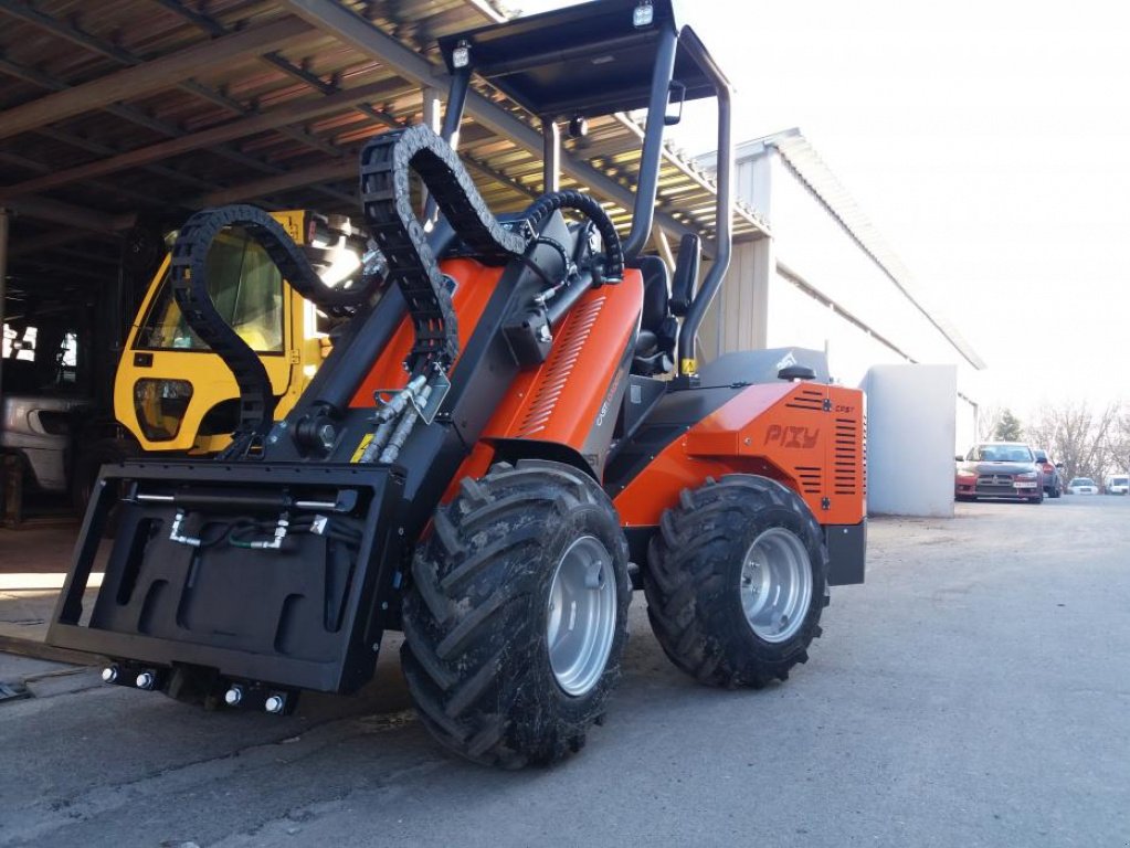 Kompaktlader des Typs Cast Group Pixy 35 T, Neumaschine in Київ (Bild 1)