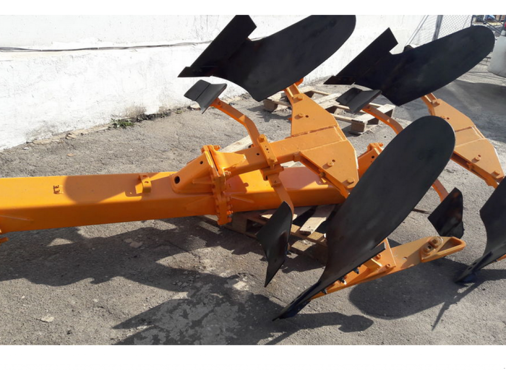 Scheibenpflug des Typs Nordsten Huard 6 (4+1+1),  in Харків (Bild 3)