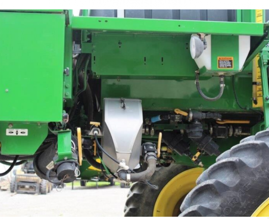 Selbstfahrspritze des Typs John Deere 4730,  in Харків (Bild 6)