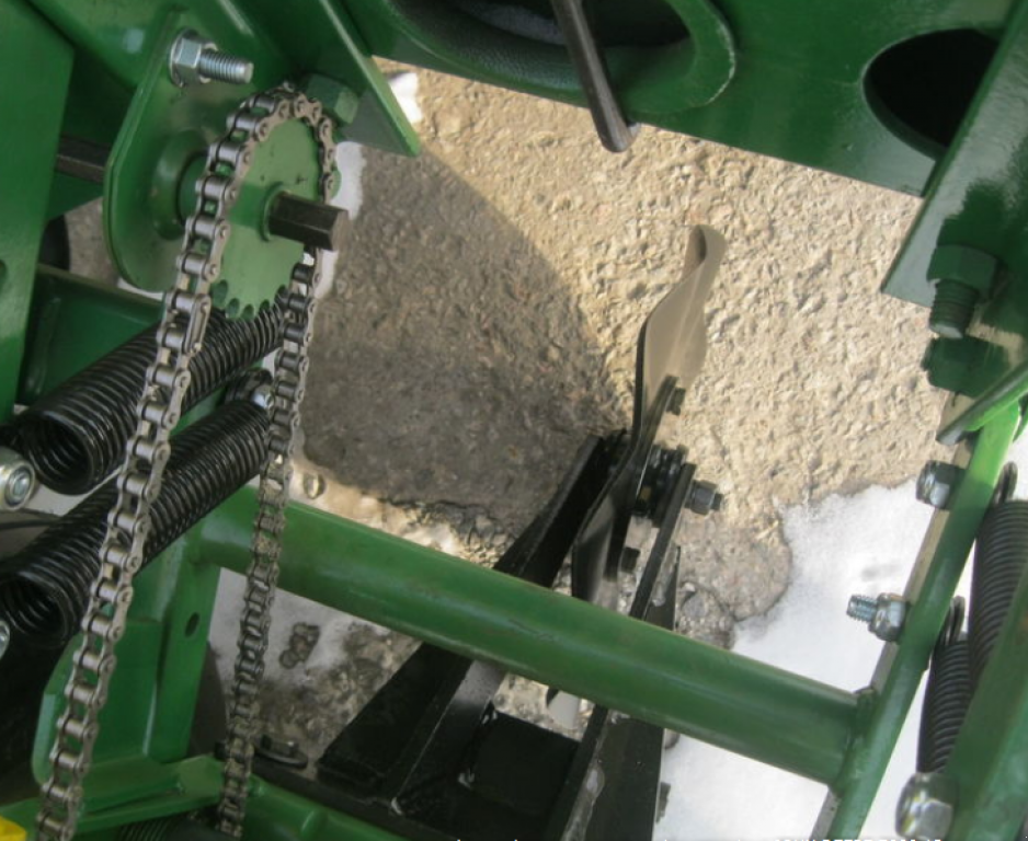 Gareeggenfelder des Typs John Deere 7000/12,  in Харків (Bild 6)