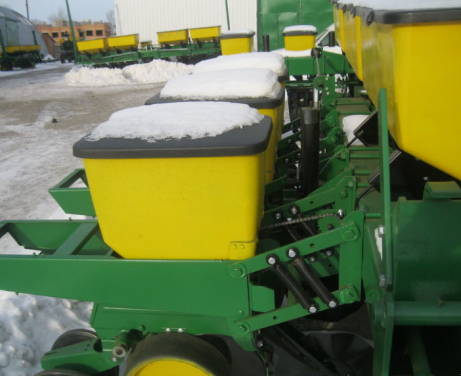 Gareeggenfelder des Typs John Deere 7000/12,  in Харків (Bild 2)