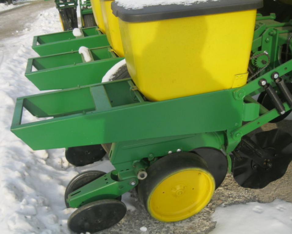 Gareeggenfelder des Typs John Deere 7000/12,  in Харків (Bild 3)