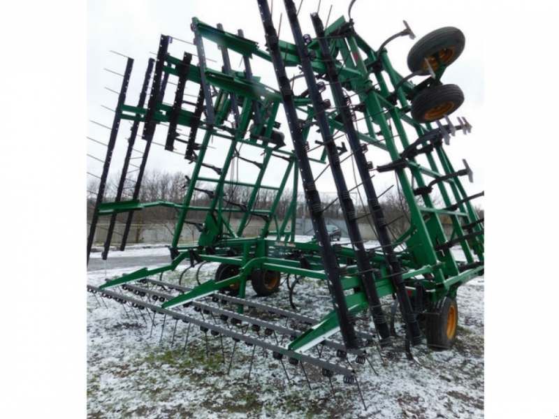 Kartoffelpflegetechnik des Typs John Deere 960,  in Харків (Bild 1)