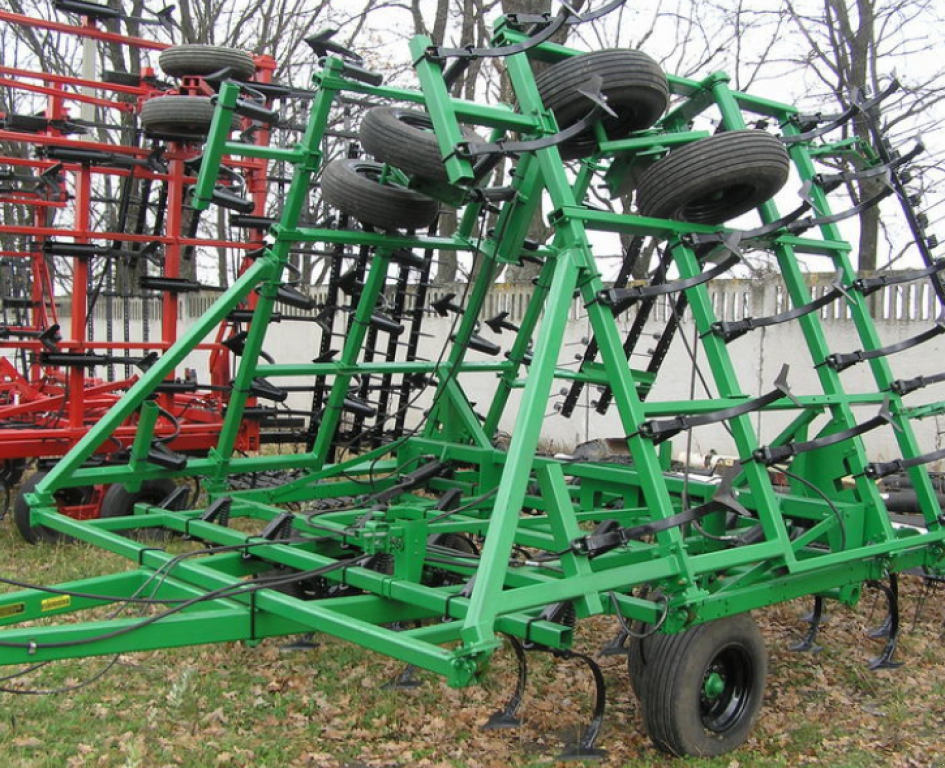 Kartoffelpflegetechnik des Typs John Deere 960,  in Харків (Bild 3)