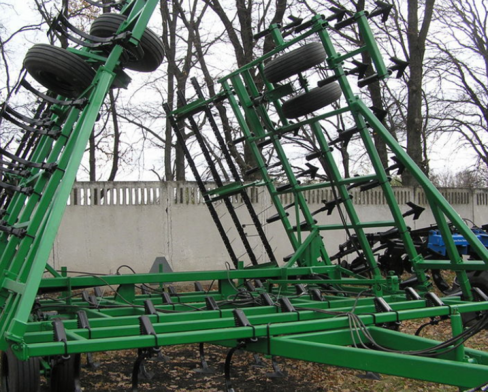 Kartoffelpflegetechnik des Typs John Deere 960,  in Харків (Bild 3)