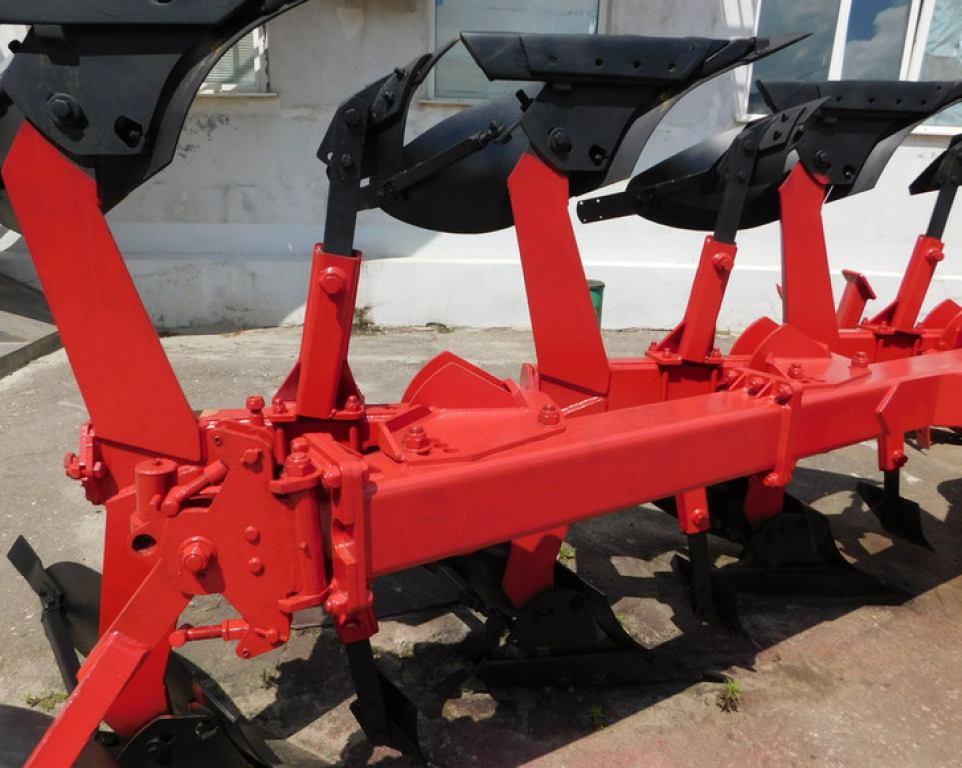 Scheibenpflug des Typs Gregoire-Besson SPR 7,  in Харків (Bild 6)