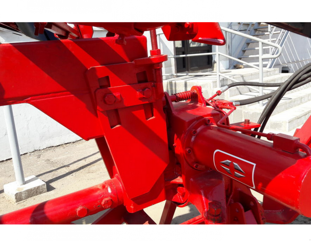 Scheibenpflug des Typs Gregoire-Besson SPS 7,  in Харків (Bild 10)