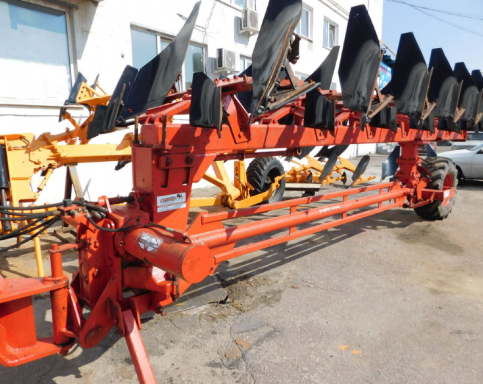 Scheibenpflug des Typs Gregoire-Besson SP 8,  in Харків (Bild 3)