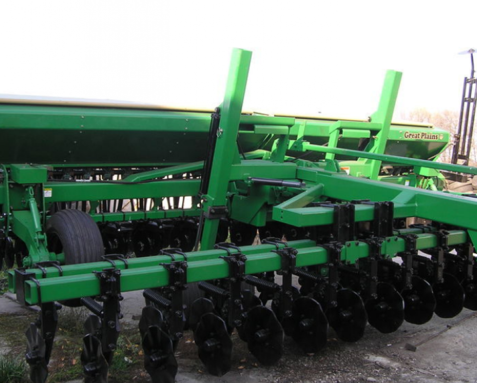 Direktsaatmaschine des Typs Great Plains CPH-2000,  in Харків (Bild 1)