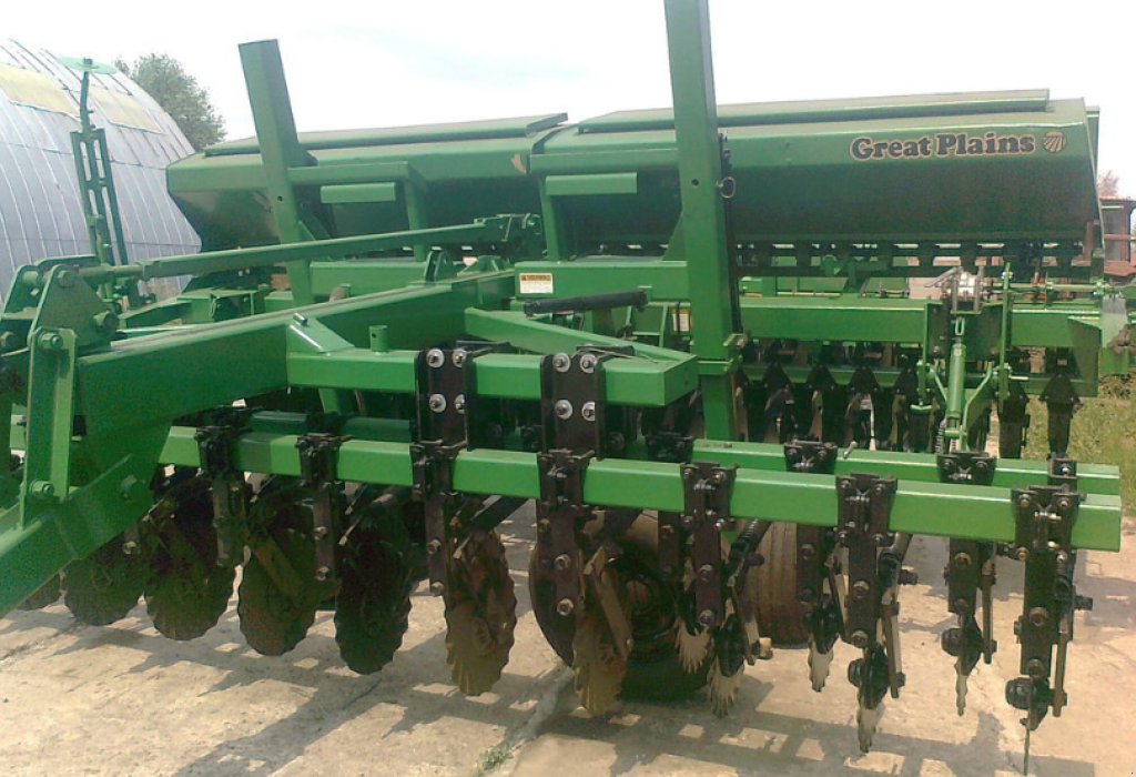 Direktsaatmaschine des Typs Great Plains CPH-2000,  in Харків (Bild 8)