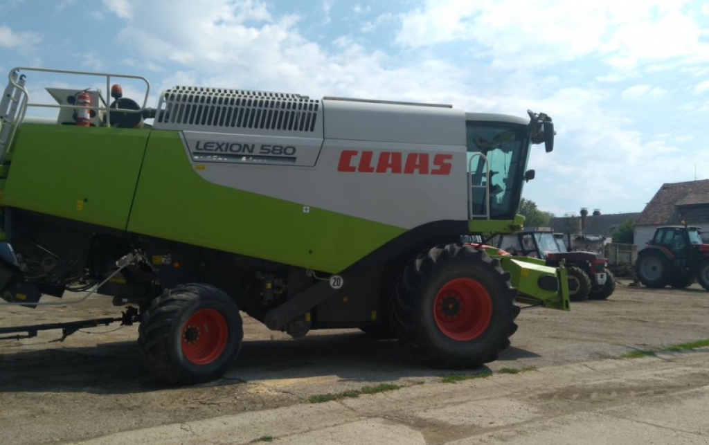 Oldtimer-Mähdrescher des Typs CLAAS Lexion 580, Neumaschine in Ужгород (Bild 2)