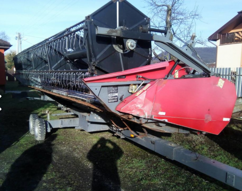 Oldtimer-Mähdrescher des Typs Massey Ferguson 7274 Cerea, Neumaschine in Ужгород (Bild 4)