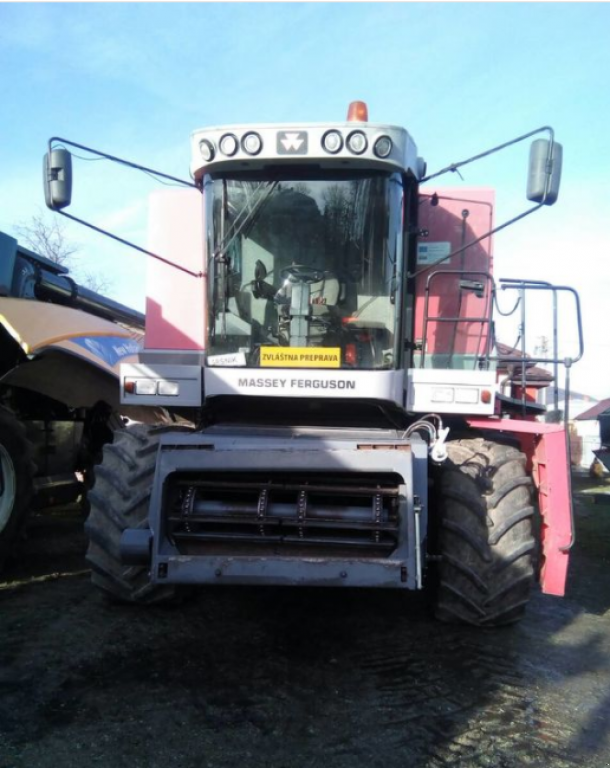 Oldtimer-Mähdrescher des Typs Massey Ferguson 7274 Cerea, Neumaschine in Ужгород (Bild 1)