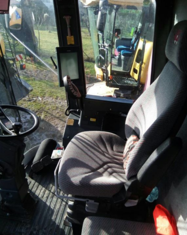 Oldtimer-Mähdrescher des Typs Massey Ferguson 7274 Cerea, Neumaschine in Ужгород (Bild 2)