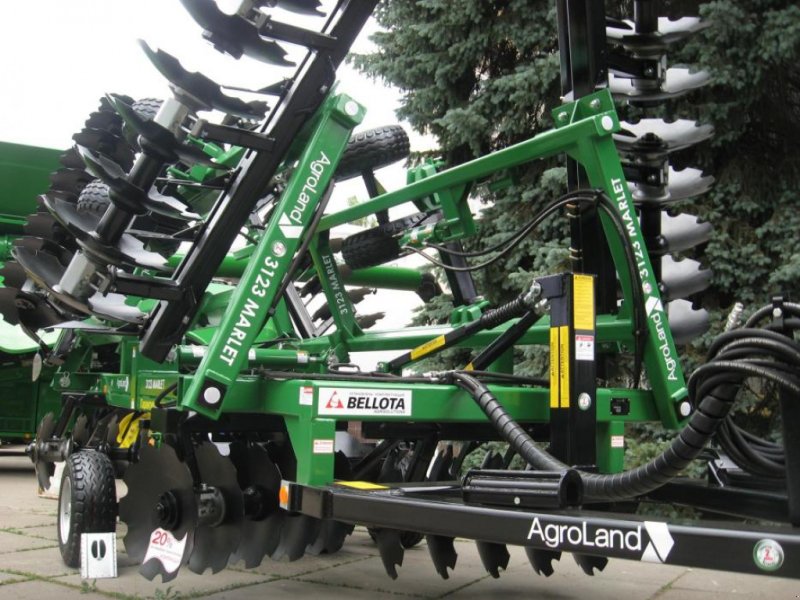 Wiesenegge des Typs Agroland Б-30,  in Дніпропетровськ (Bild 1)